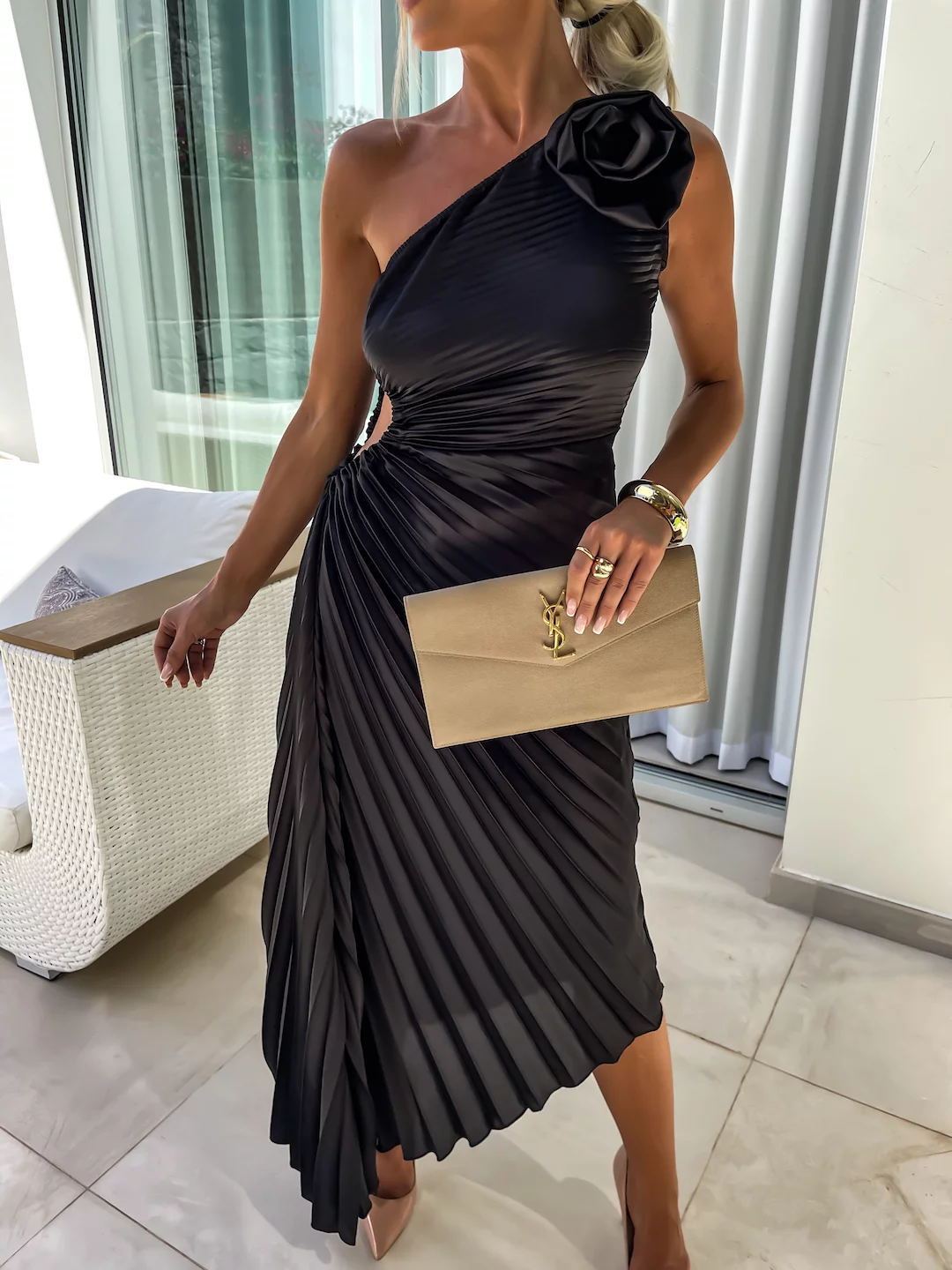 Rose Flower Pleated One-shoulder Dress
